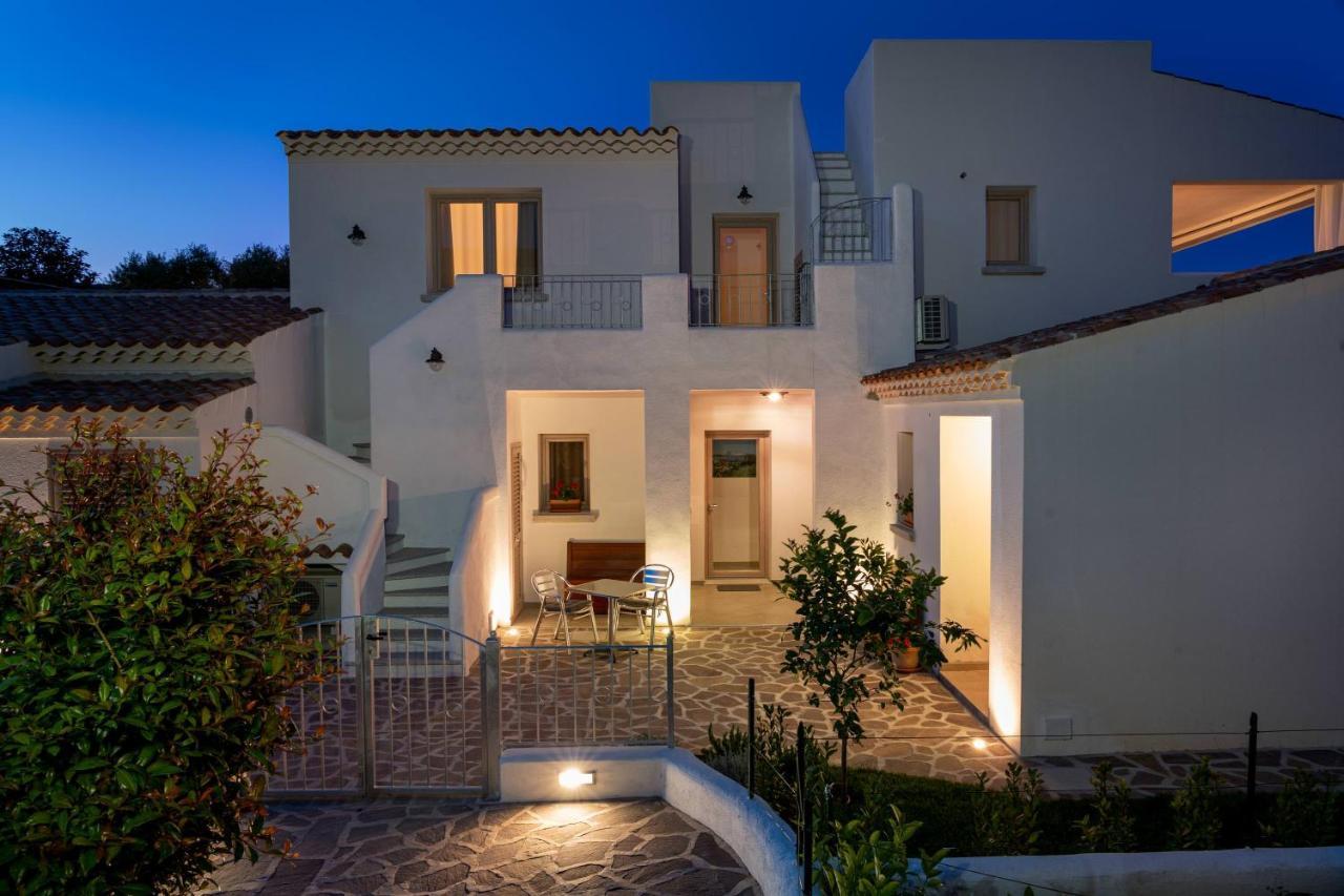 Residenza L'Alzoni Hotel San Teodoro  Bagian luar foto