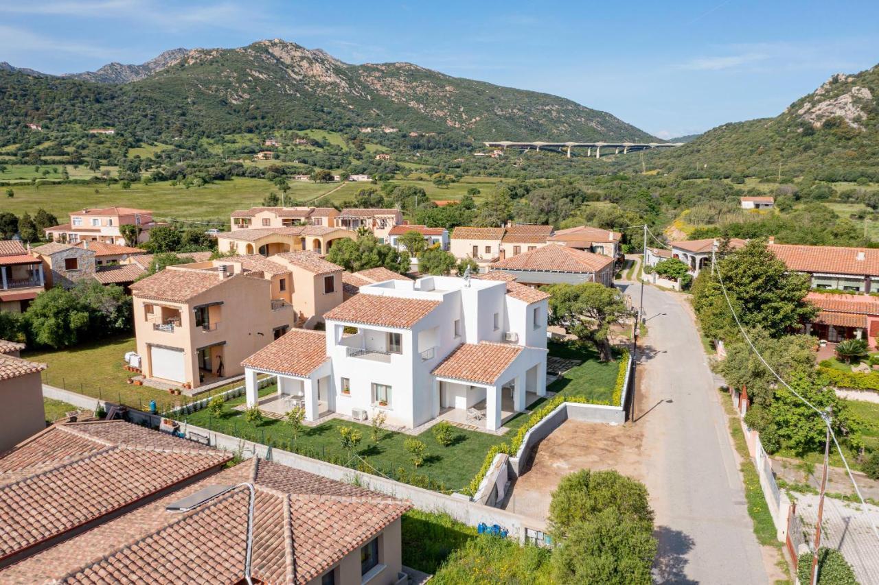 Residenza L'Alzoni Hotel San Teodoro  Bagian luar foto