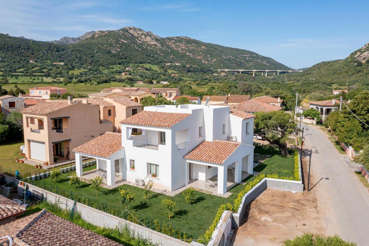 Residenza L'Alzoni Hotel San Teodoro  Bagian luar foto