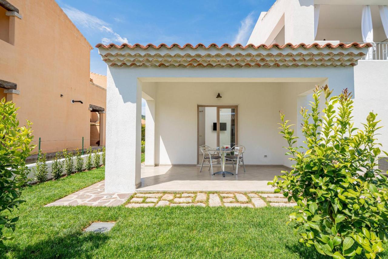 Residenza L'Alzoni Hotel San Teodoro  Bagian luar foto