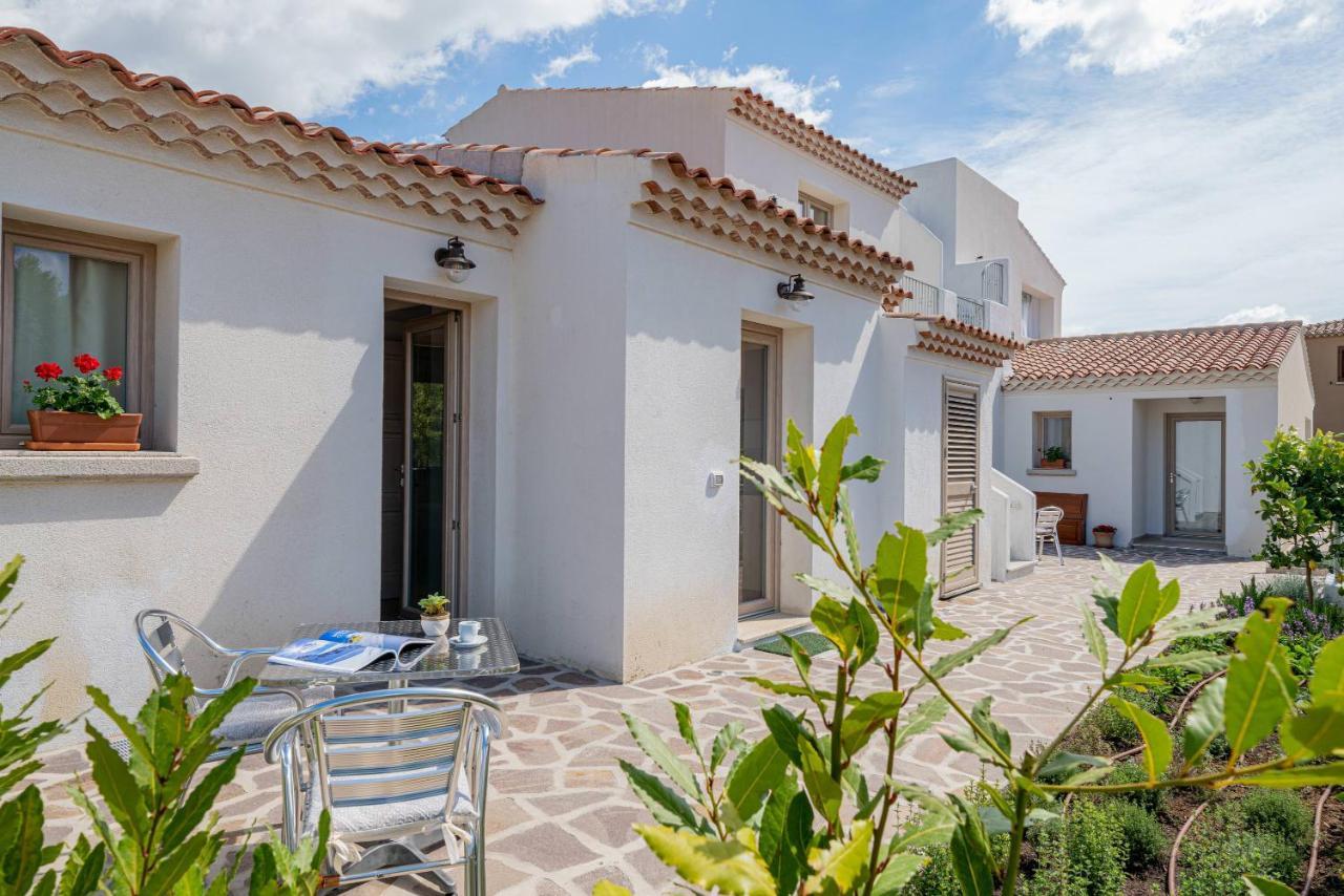 Residenza L'Alzoni Hotel San Teodoro  Bagian luar foto