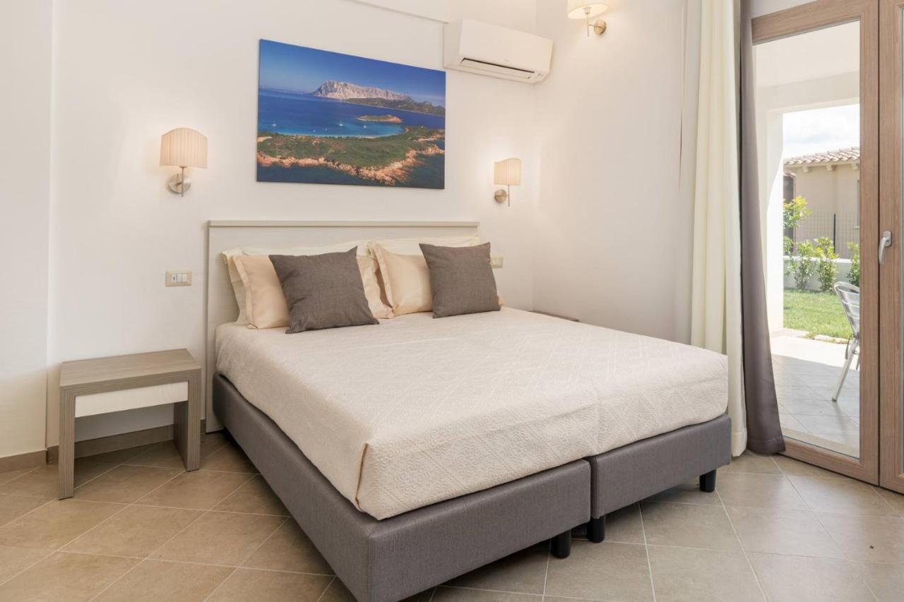 Residenza L'Alzoni Hotel San Teodoro  Bagian luar foto