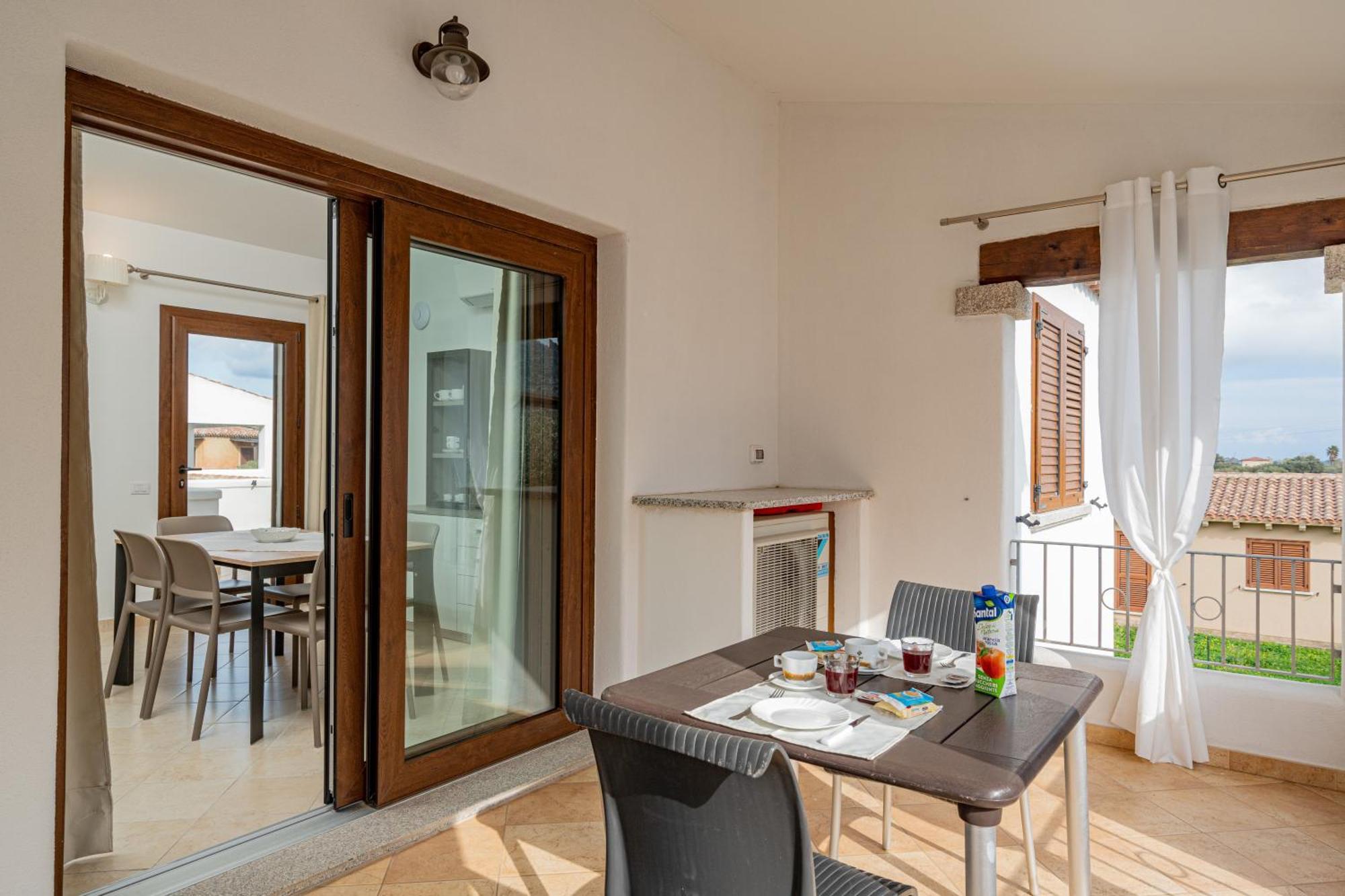 Residenza L'Alzoni Hotel San Teodoro  Bagian luar foto