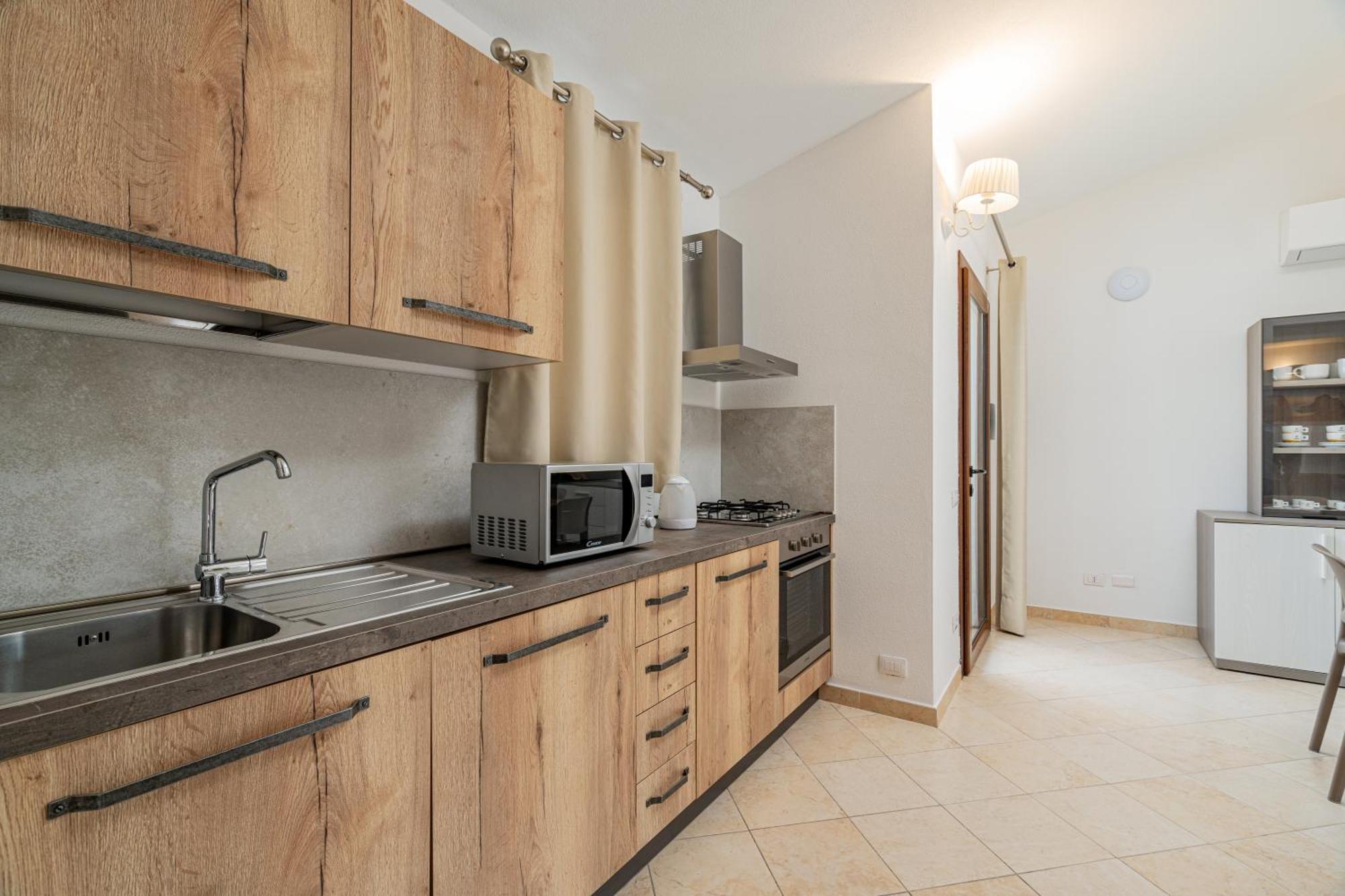 Residenza L'Alzoni Hotel San Teodoro  Bagian luar foto