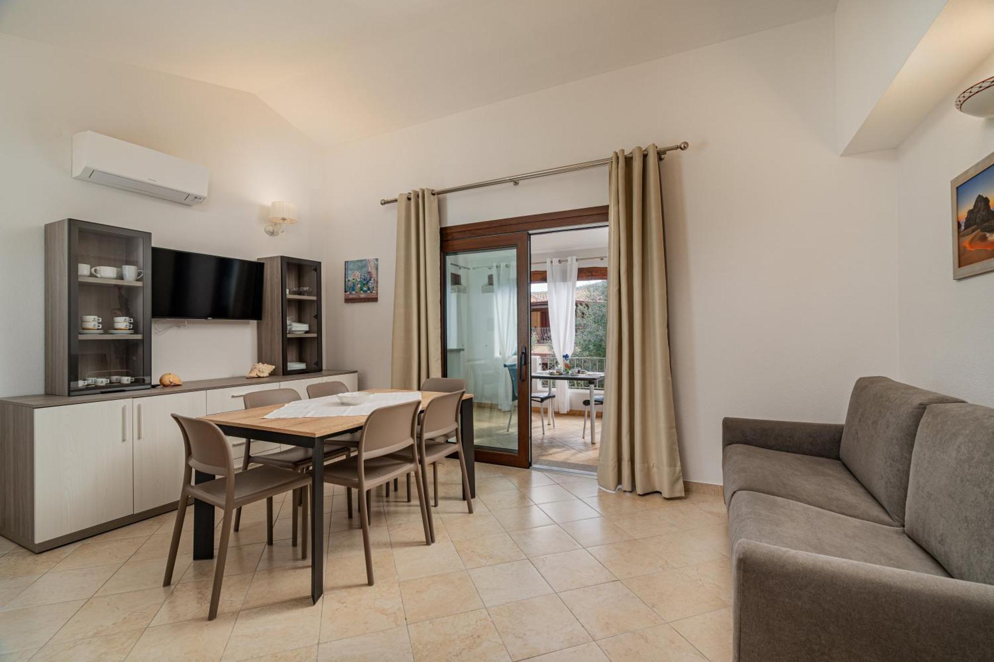 Residenza L'Alzoni Hotel San Teodoro  Bagian luar foto